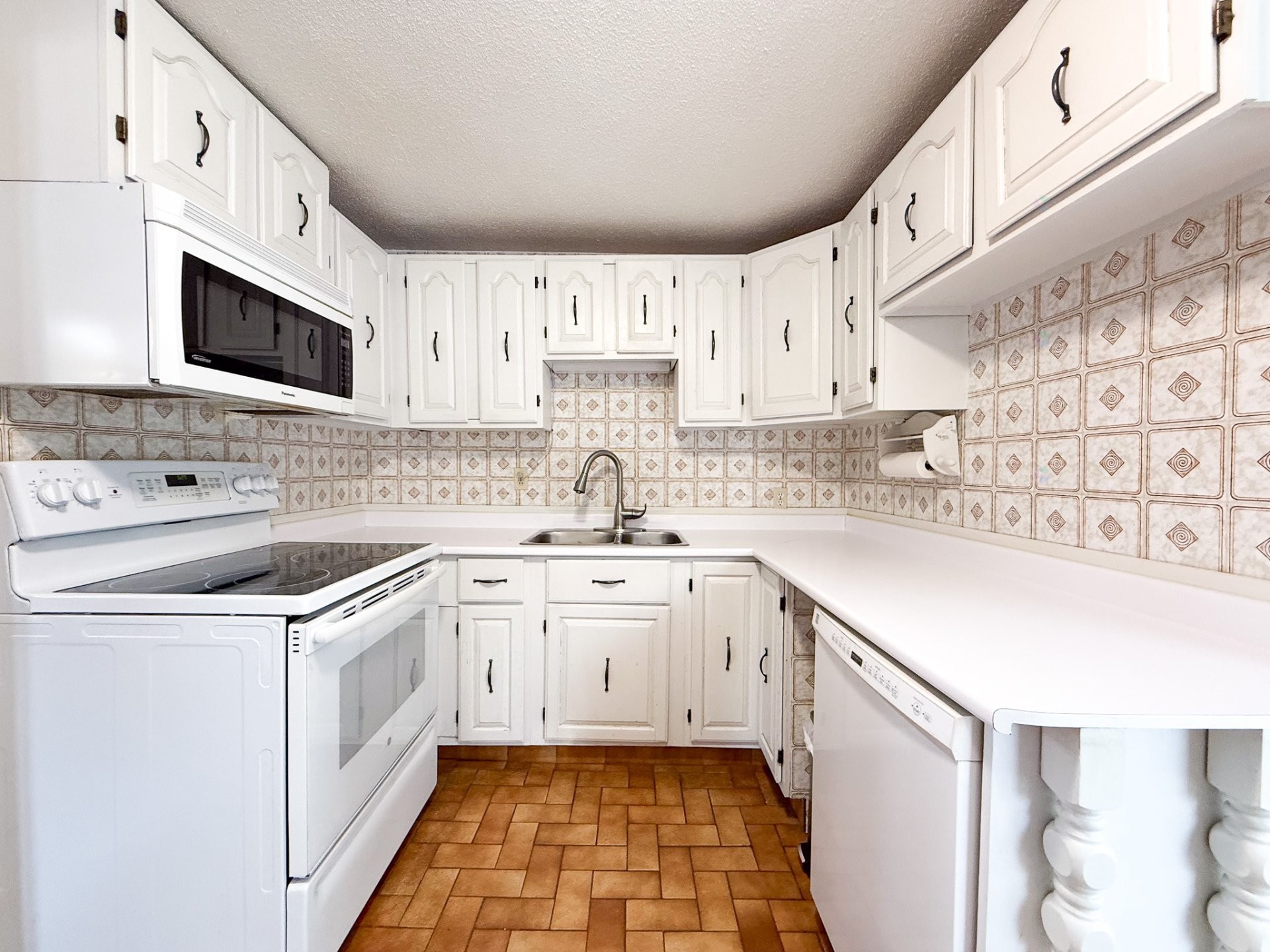 









21

 - 23


Ch. Alban

,
La Pêche,




QC
J0X1S0

