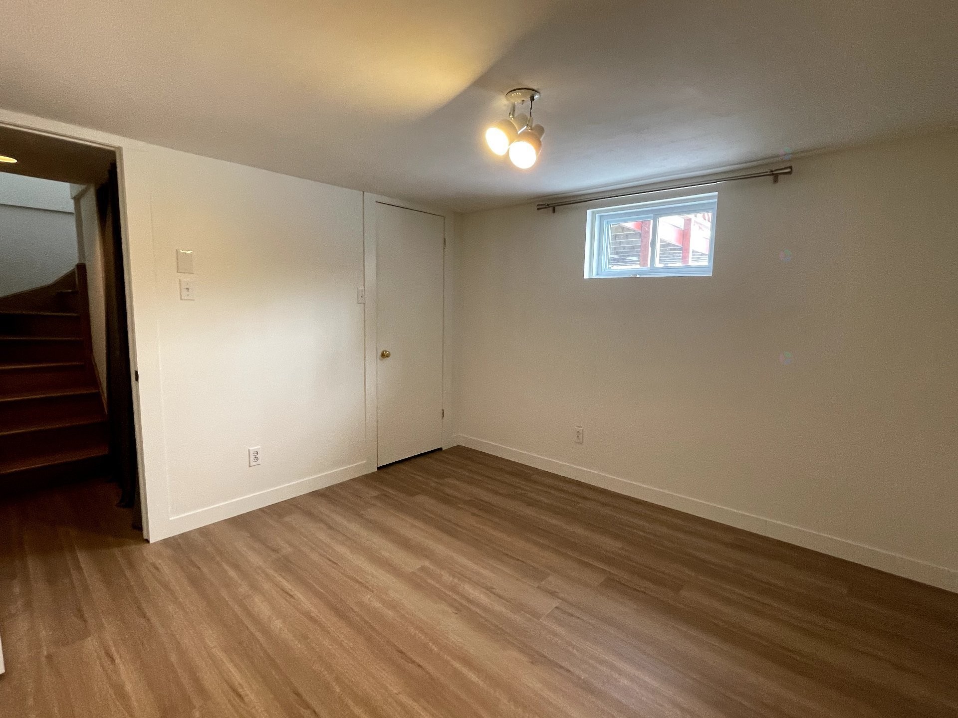 









182


Av. Duke-of-Kent

,
Pointe-Claire,




QC
H9R1Y3

