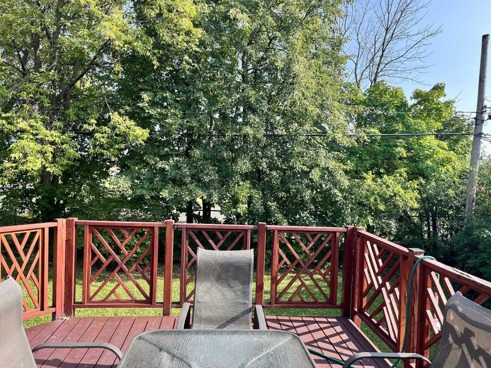 









182


Av. Duke-of-Kent

,
Pointe-Claire,




QC
H9R1Y3

