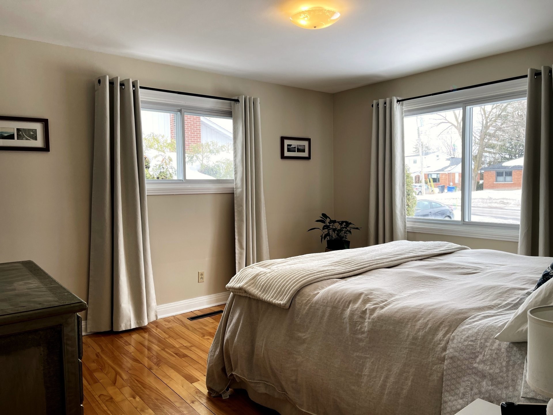 









182


Av. Duke-of-Kent

,
Pointe-Claire,




QC
H9R1Y3

