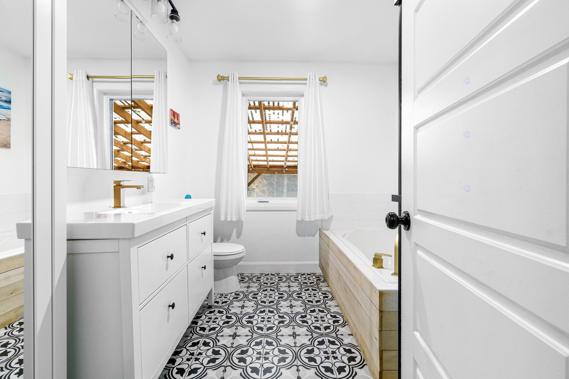 









343


Ch. Scotch

,
Grenville-sur-la-Rouge,




QC
J0V1J0

