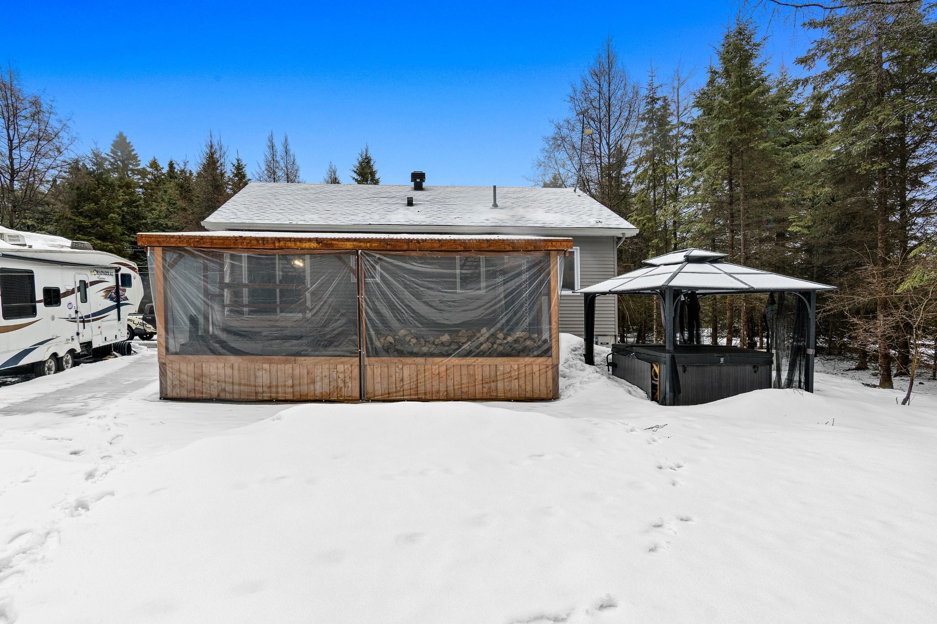 









343


Ch. Scotch

,
Grenville-sur-la-Rouge,




QC
J0V1J0

