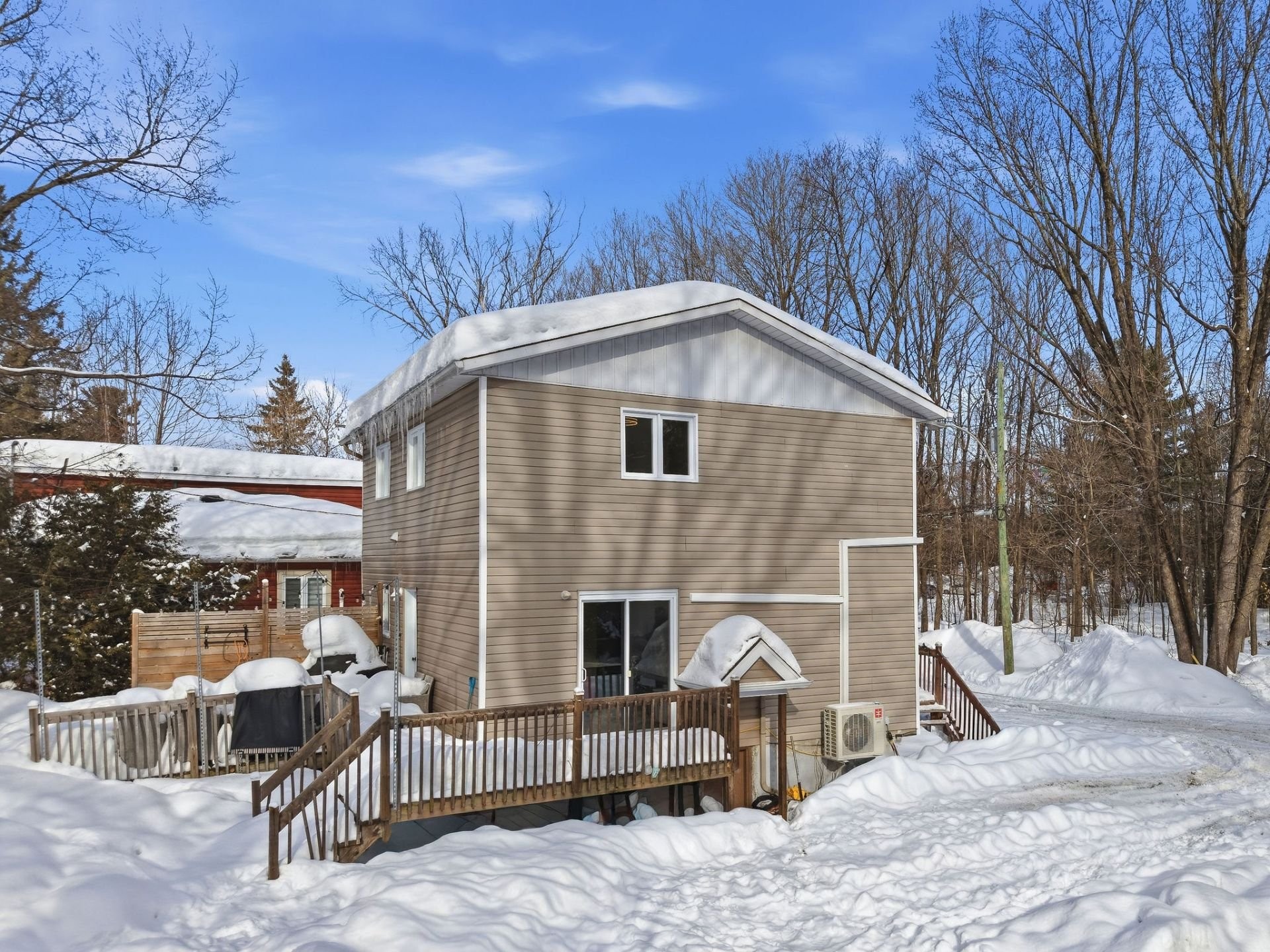 









467


Imp. Bourbonnais

,
Gatineau (Buckingham),




QC
J8L2T2

