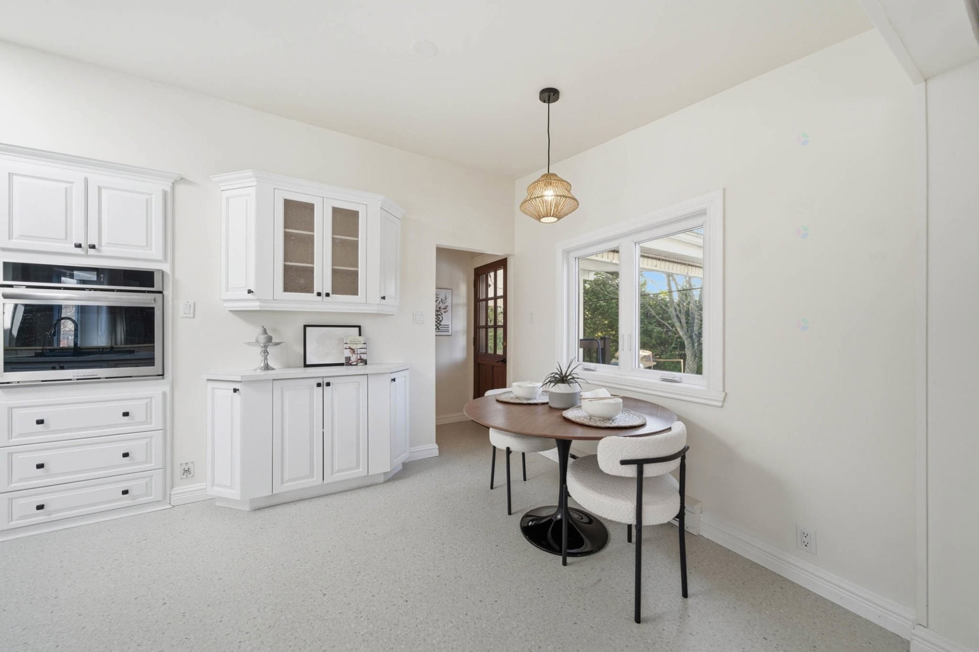 









27


Rue des Pins

,
Saint-Basile-le-Grand,




QC
J3N1L5

