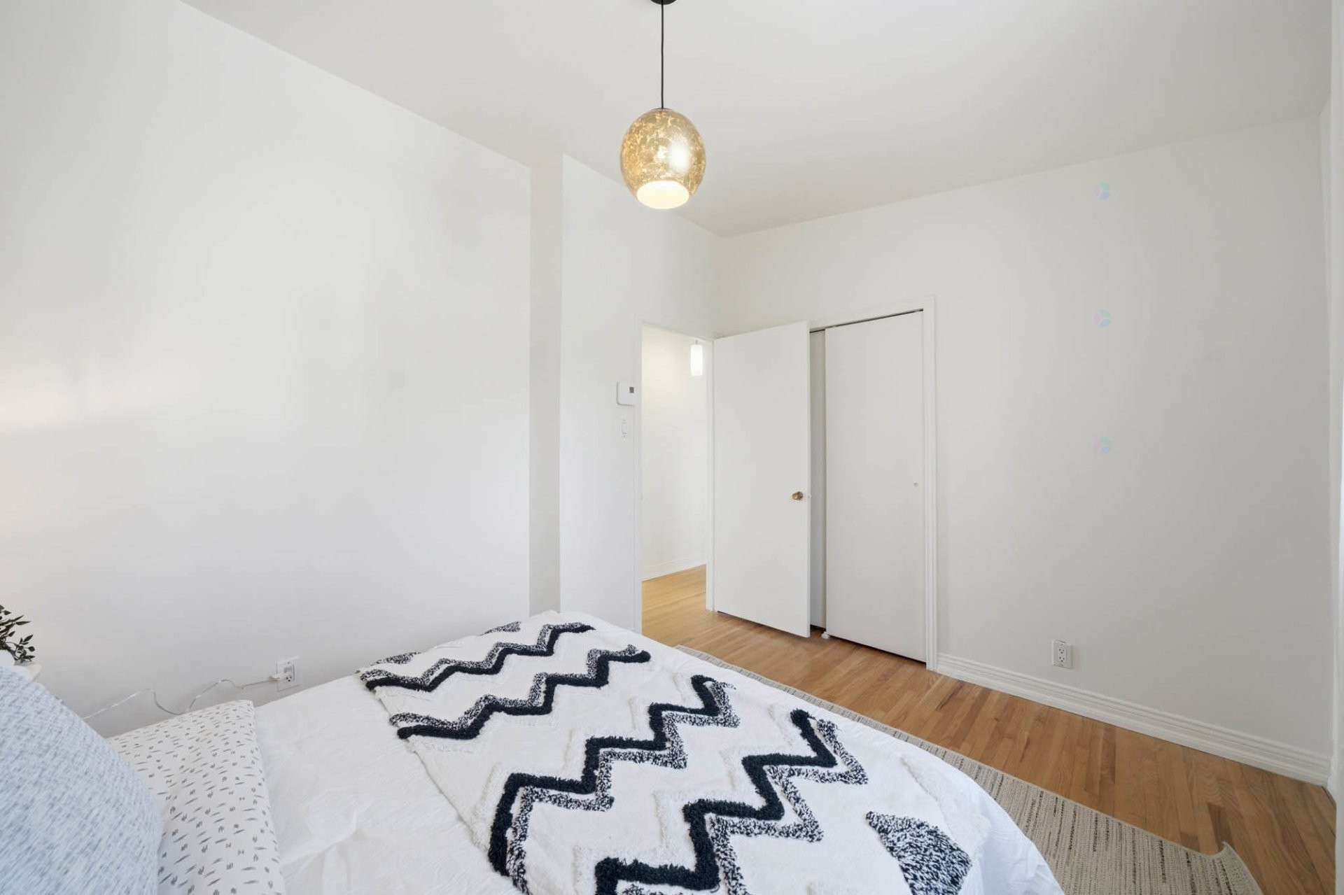 









27


Rue des Pins

,
Saint-Basile-le-Grand,




QC
J3N1L5

