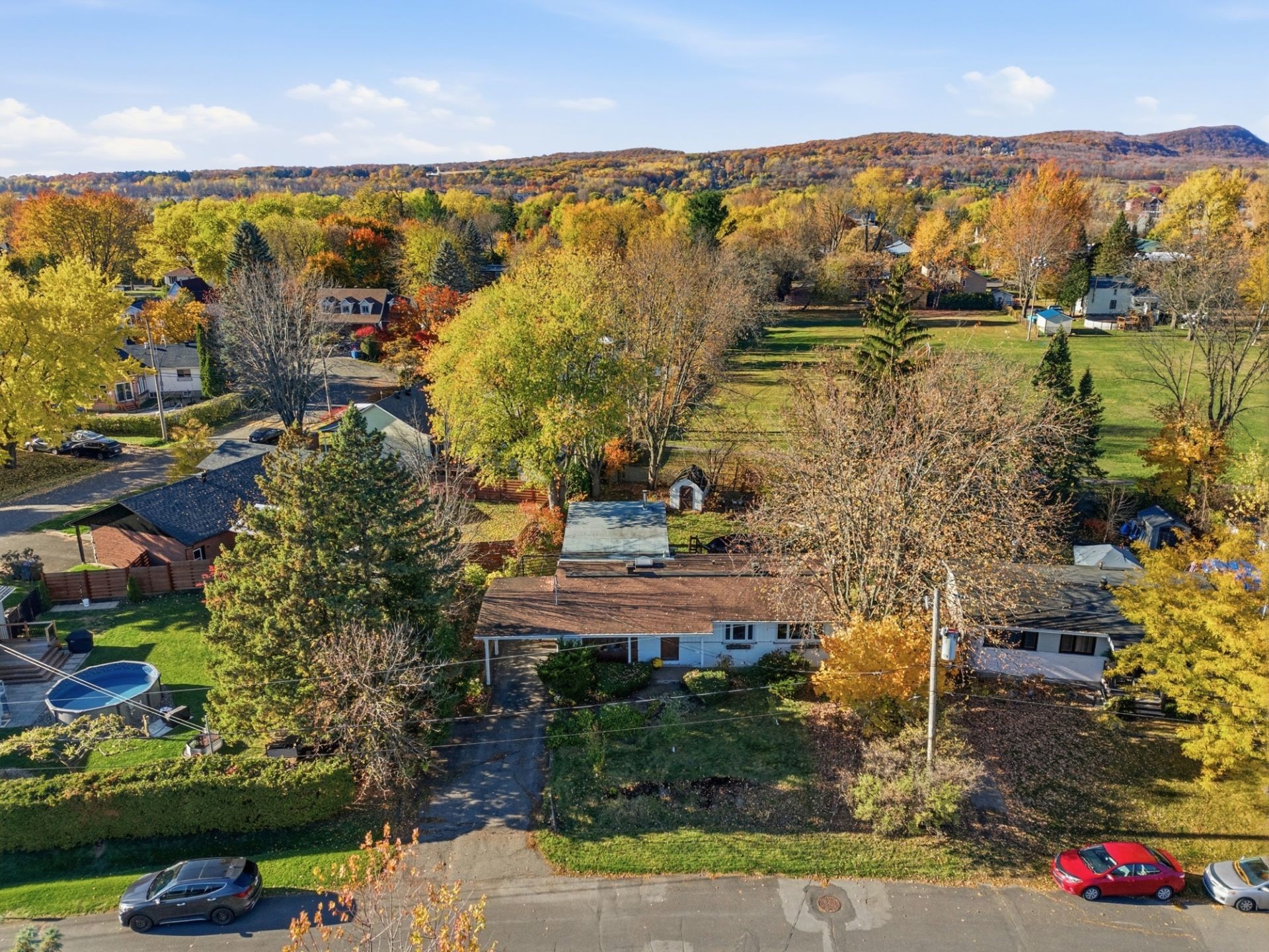 









27


Rue des Pins

,
Saint-Basile-le-Grand,




QC
J3N1L5

