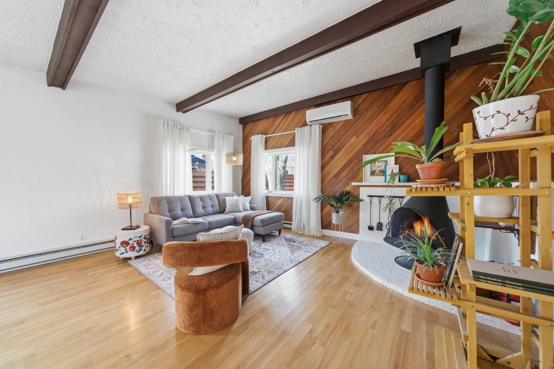 









27


Rue des Pins

,
Saint-Basile-le-Grand,




QC
J3N1L5

