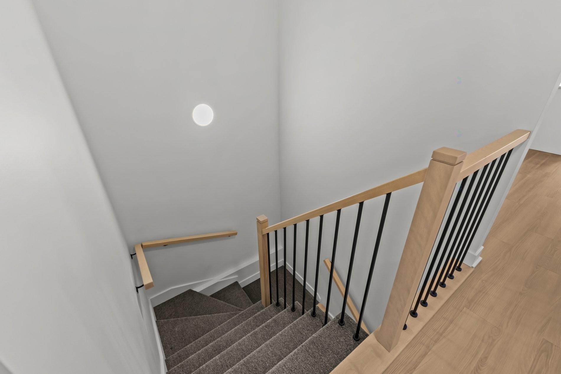 









855

 - 859


Rue Sherbrooke

,
Montréal (Lachine),




QC
H8S1H3

