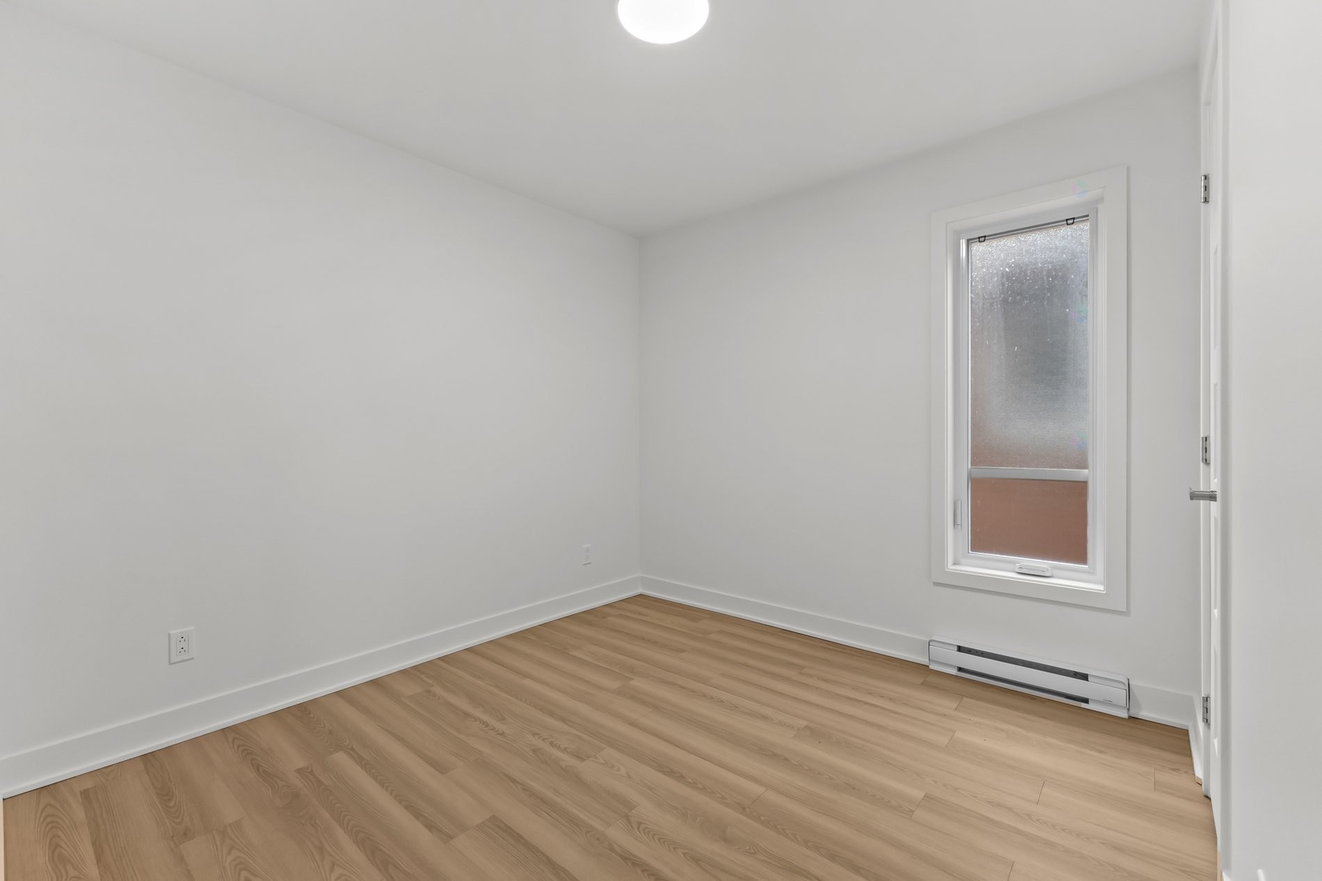 









855

 - 859


Rue Sherbrooke

,
Montréal (Lachine),




QC
H8S1H3

