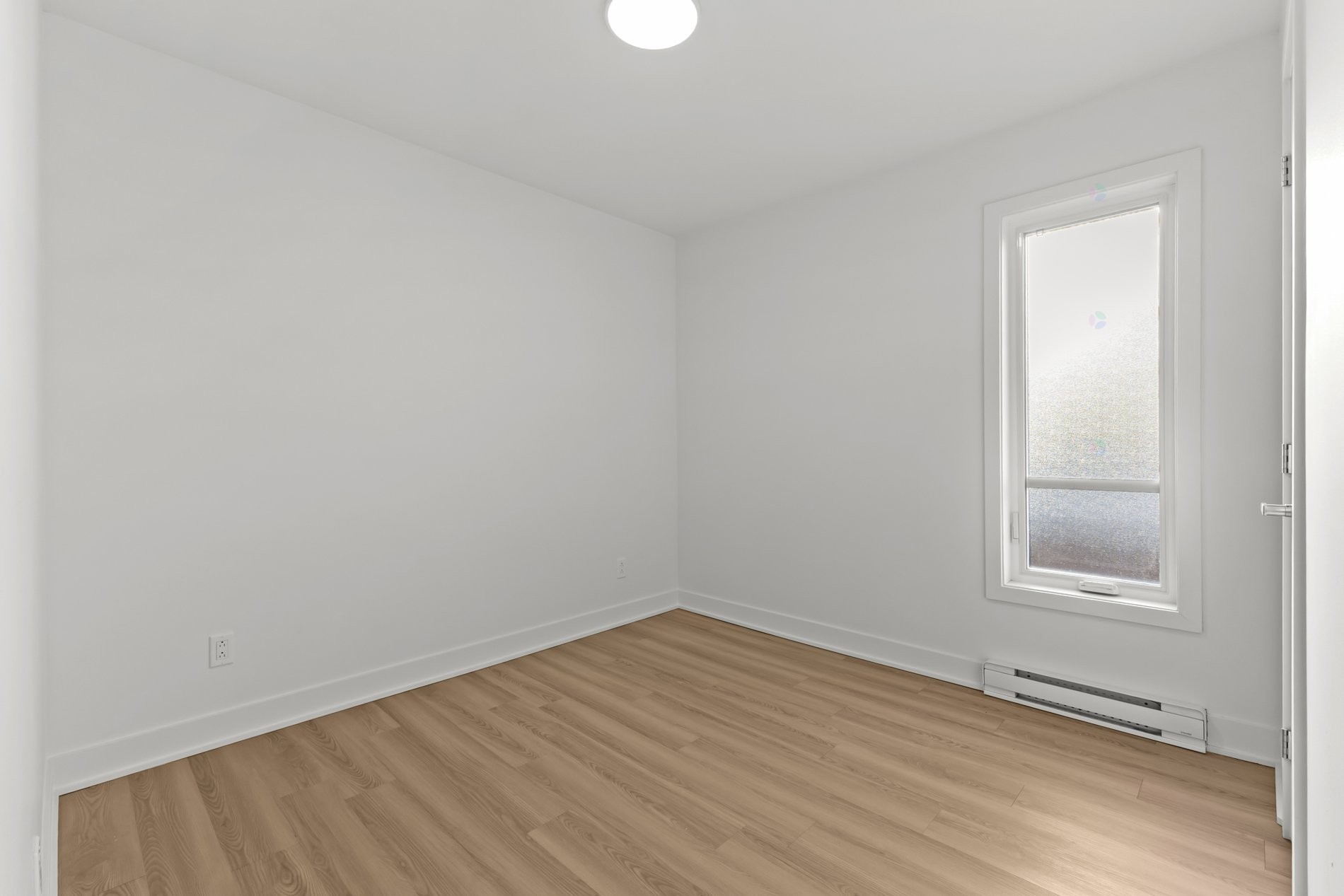 









855

 - 859


Rue Sherbrooke

,
Montréal (Lachine),




QC
H8S1H3

