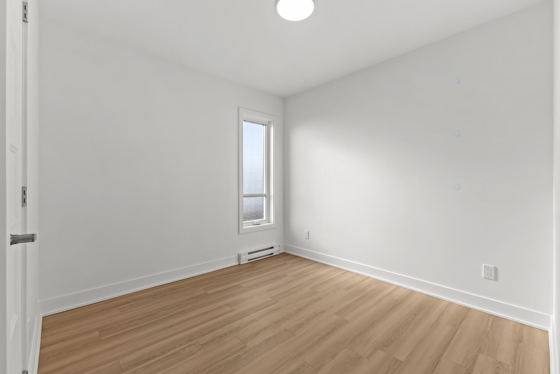 









855

 - 859


Rue Sherbrooke

,
Montréal (Lachine),




QC
H8S1H3

