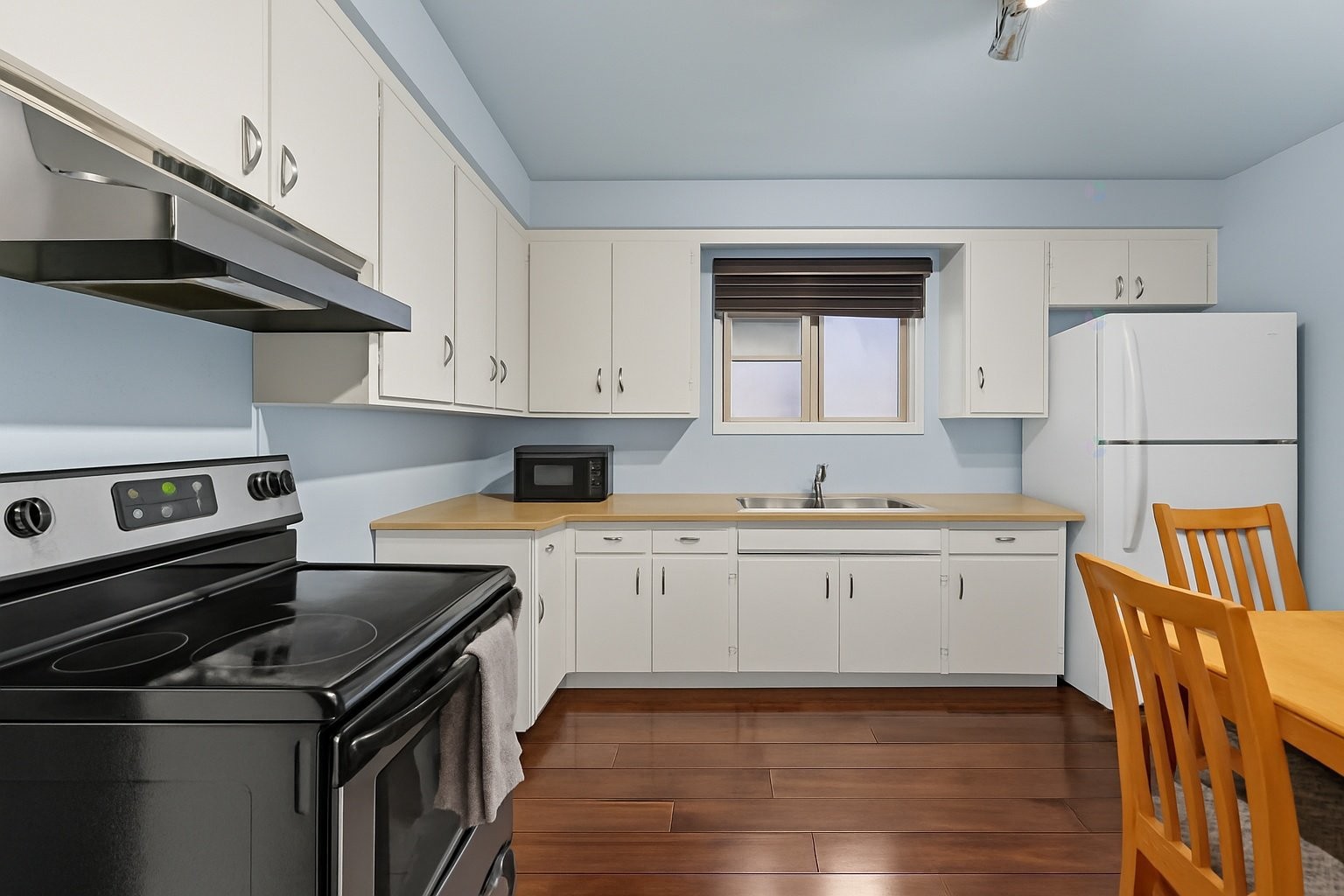 









865

 - 875


Rue Sherbrooke

,
Montréal (Lachine),




QC
H8S1H3

