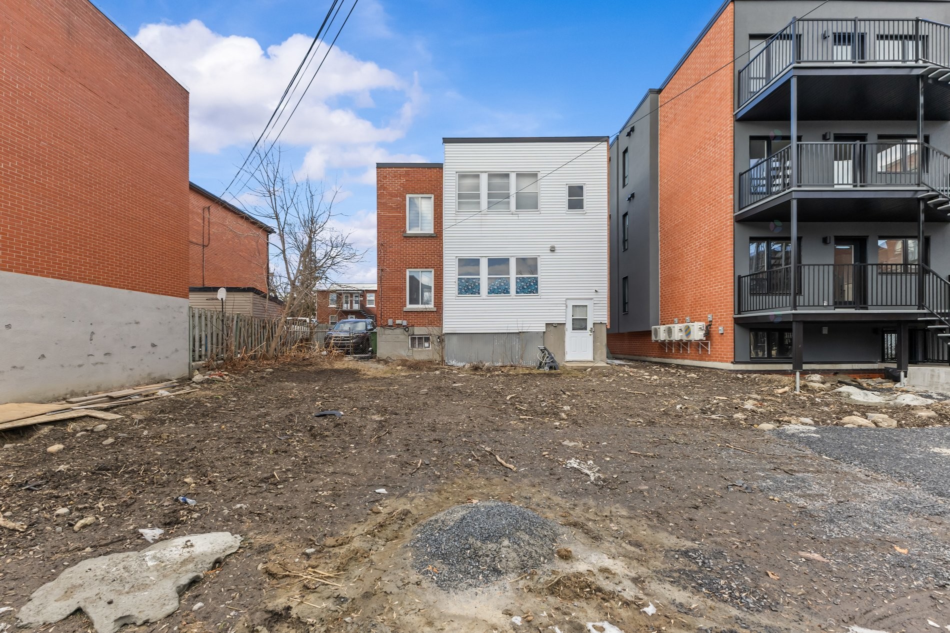 









865

 - 875


Rue Sherbrooke

,
Montréal (Lachine),




QC
H8S1H3

