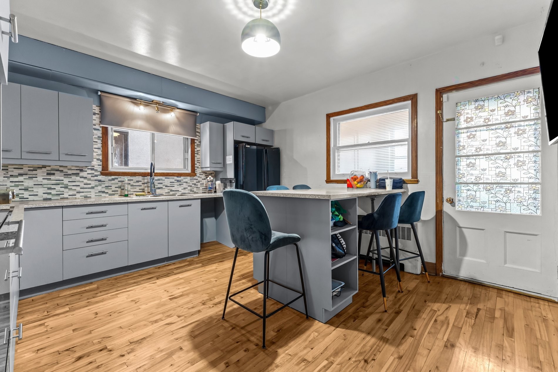 









865

 - 875


Rue Sherbrooke

,
Montréal (Lachine),




QC
H8S1H3

