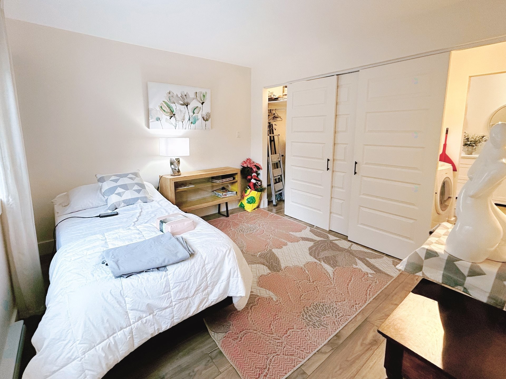 









58A


Av. du Havre-des-Neiges

,
Saint-Sauveur,




QC
J0R1R4

