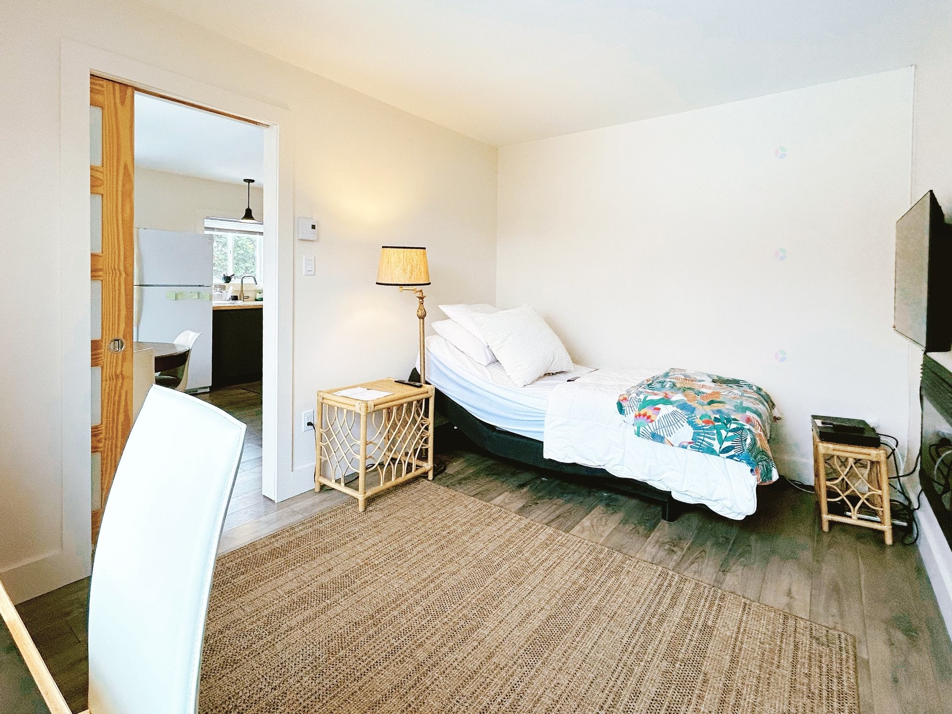 









58A


Av. du Havre-des-Neiges

,
Saint-Sauveur,




QC
J0R1R4

