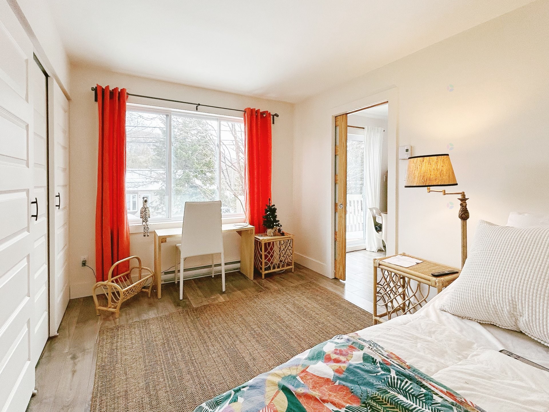 









58A


Av. du Havre-des-Neiges

,
Saint-Sauveur,




QC
J0R1R4

