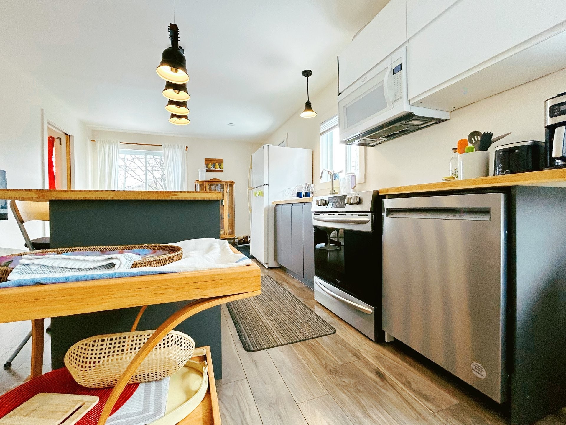 









58A


Av. du Havre-des-Neiges

,
Saint-Sauveur,




QC
J0R1R4

