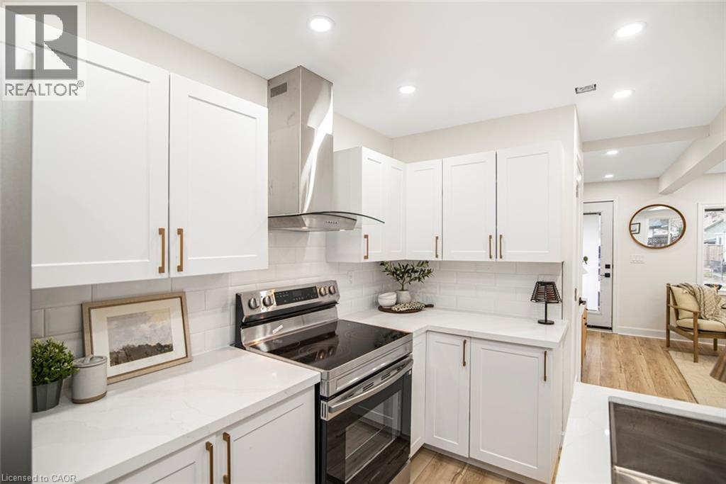 












7 STAPLETON Avenue

,
Hamilton,




Ontario
L8H3N5

