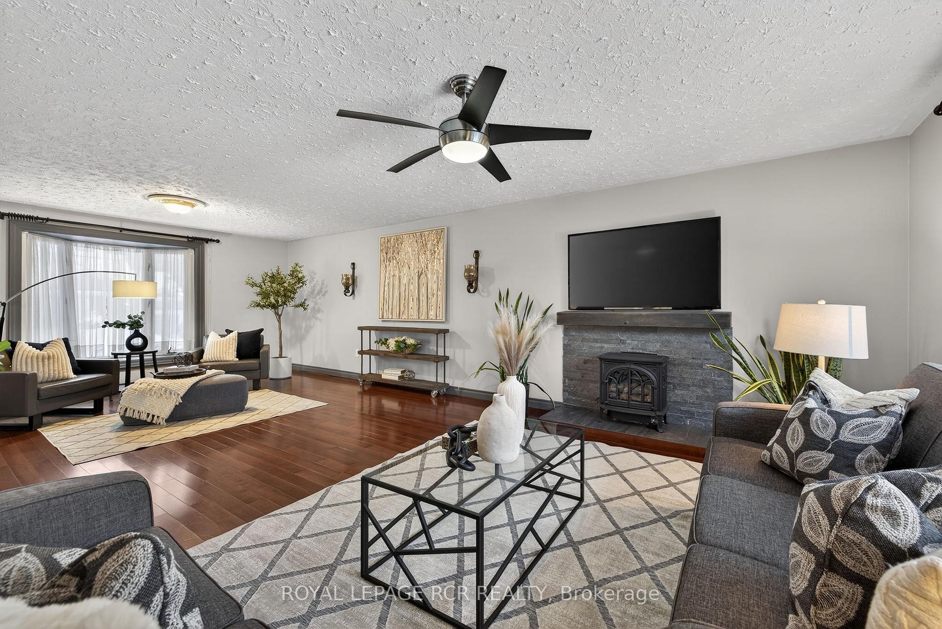 









11


Hilltop

Drive,
Caledon,




ON
L7C 1K7

