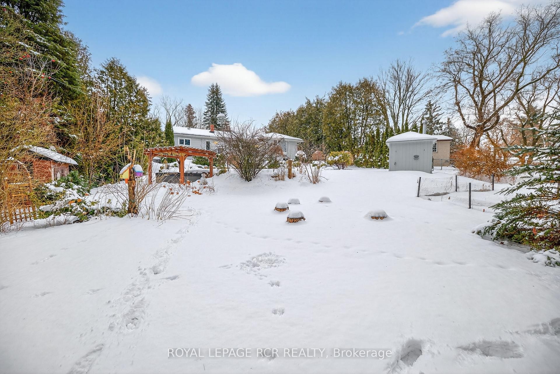 









11


Hilltop

Drive,
Caledon,




ON
L7C 1K7

