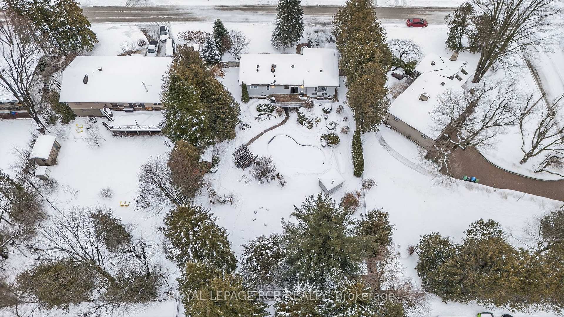 









11


Hilltop

Drive,
Caledon,




ON
L7C 1K7

