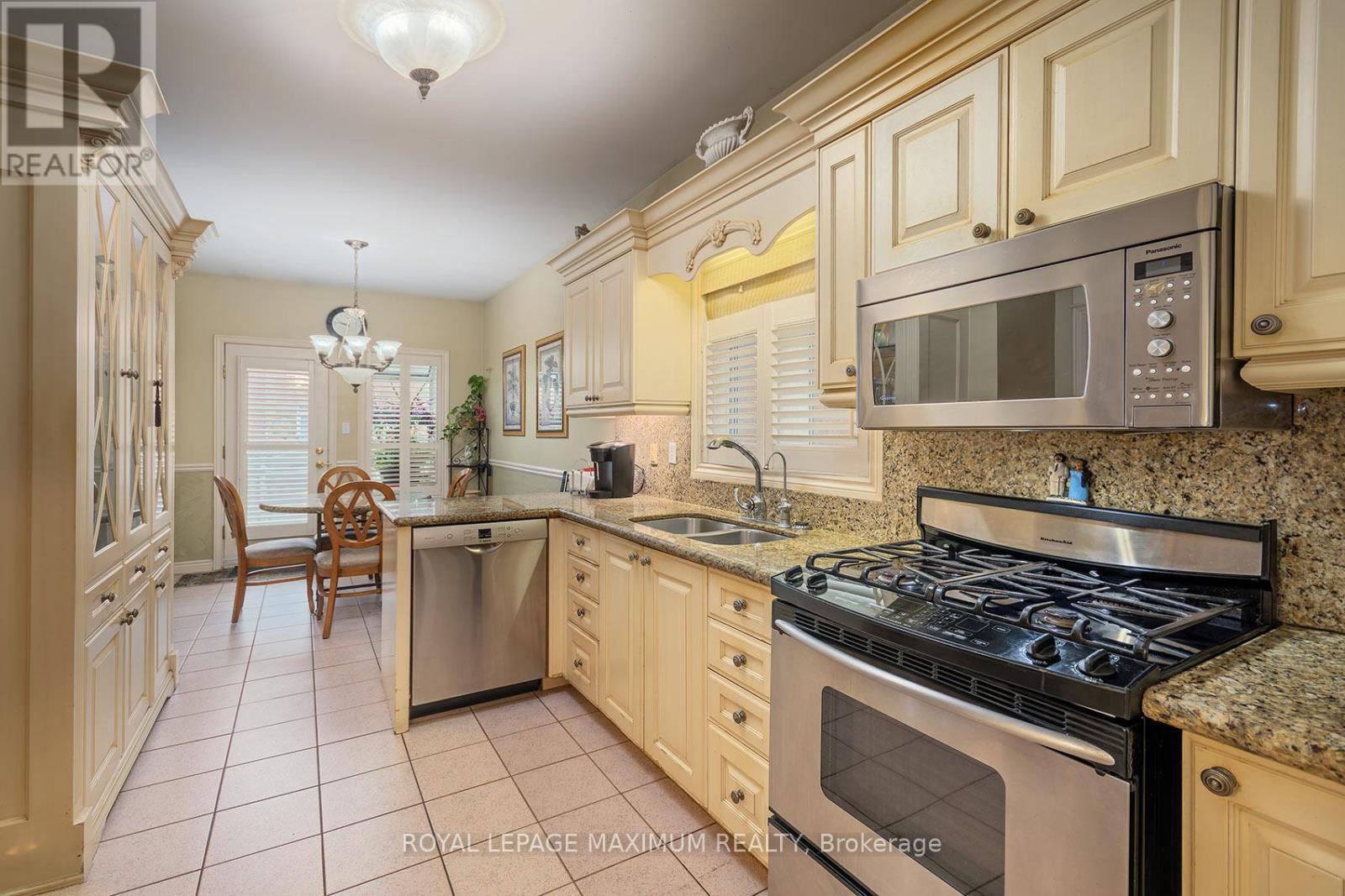 












14 MUSTANG ROAD

,
Vaughan,




Ontario
L6A1X4

