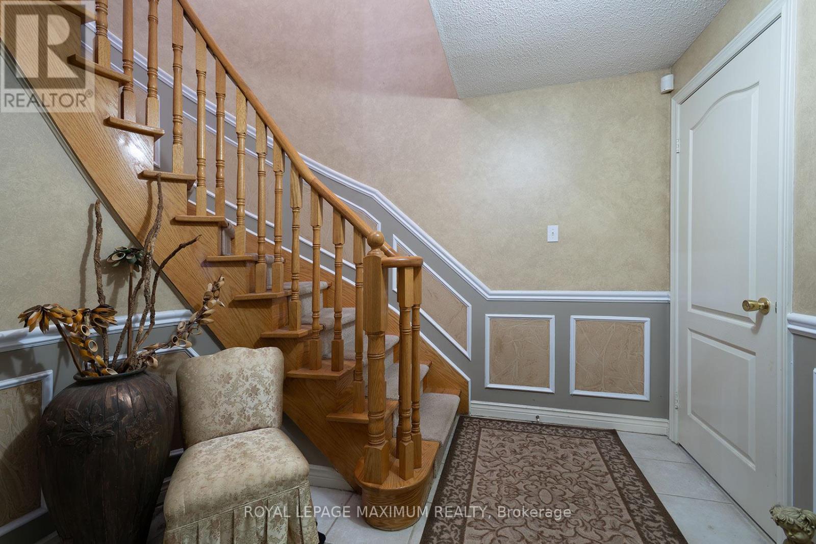 












14 MUSTANG ROAD

,
Vaughan,




Ontario
L6A1X4

