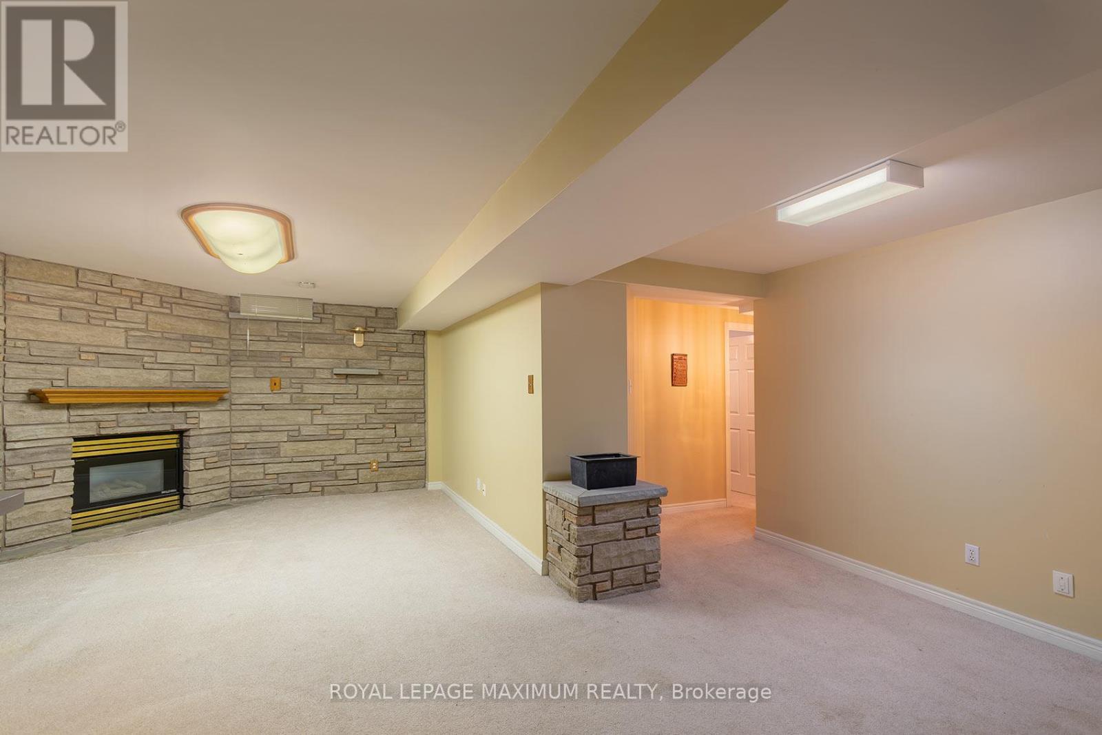 












14 MUSTANG ROAD

,
Vaughan,




Ontario
L6A1X4

