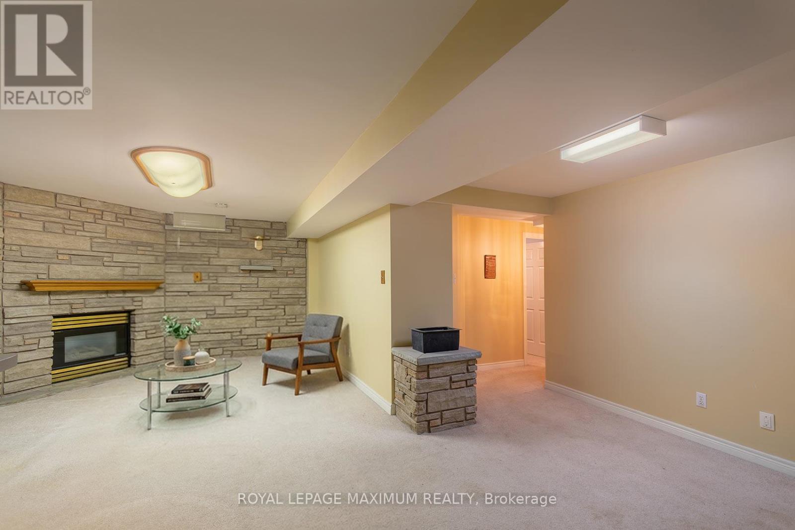 












14 MUSTANG ROAD

,
Vaughan,




Ontario
L6A1X4

