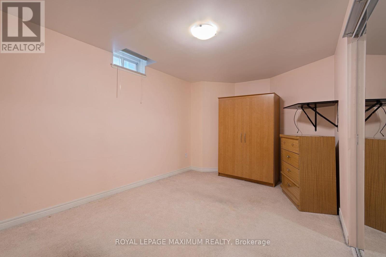 












14 MUSTANG ROAD

,
Vaughan,




Ontario
L6A1X4

