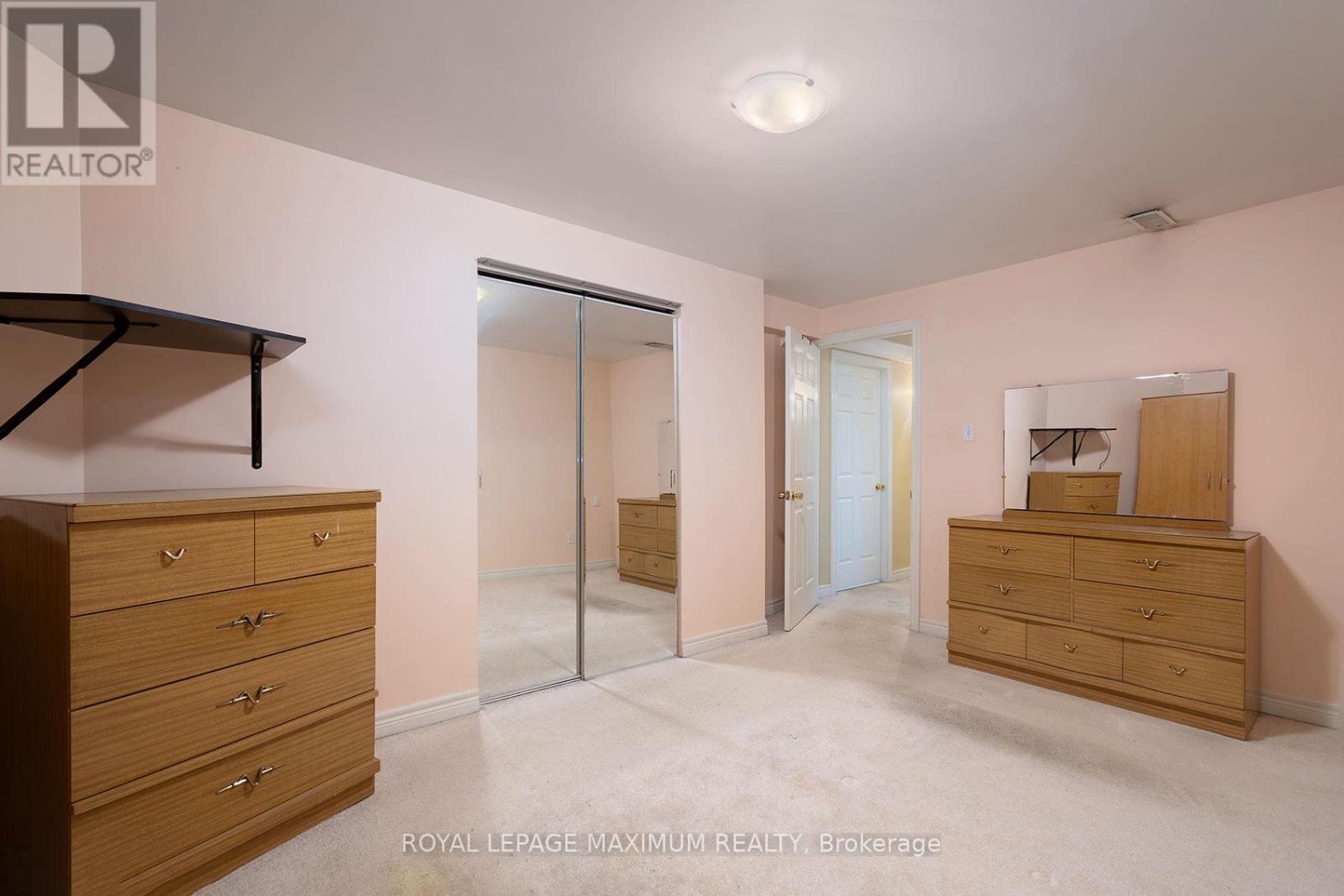 












14 MUSTANG ROAD

,
Vaughan,




Ontario
L6A1X4

