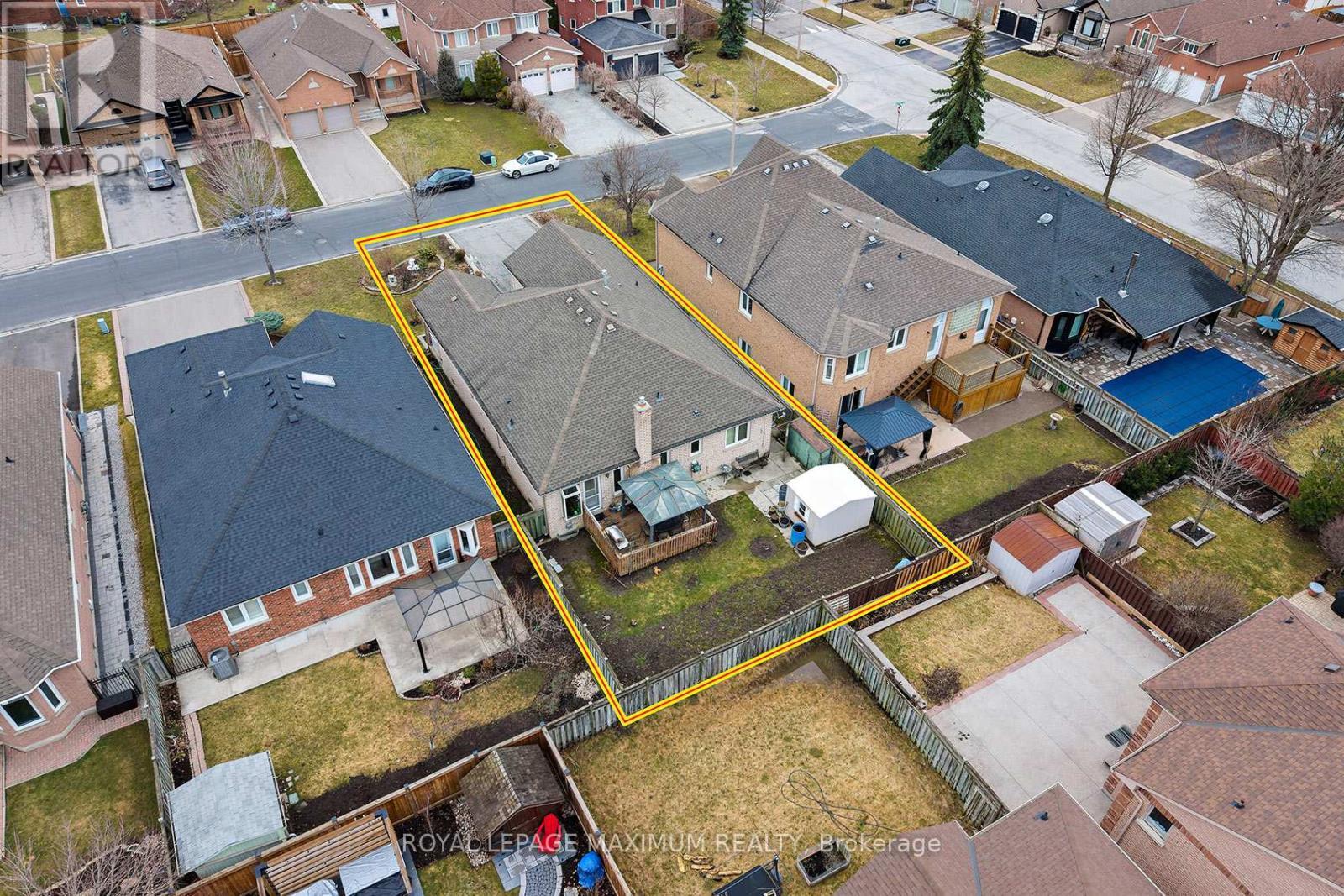 












14 MUSTANG ROAD

,
Vaughan,




Ontario
L6A1X4

