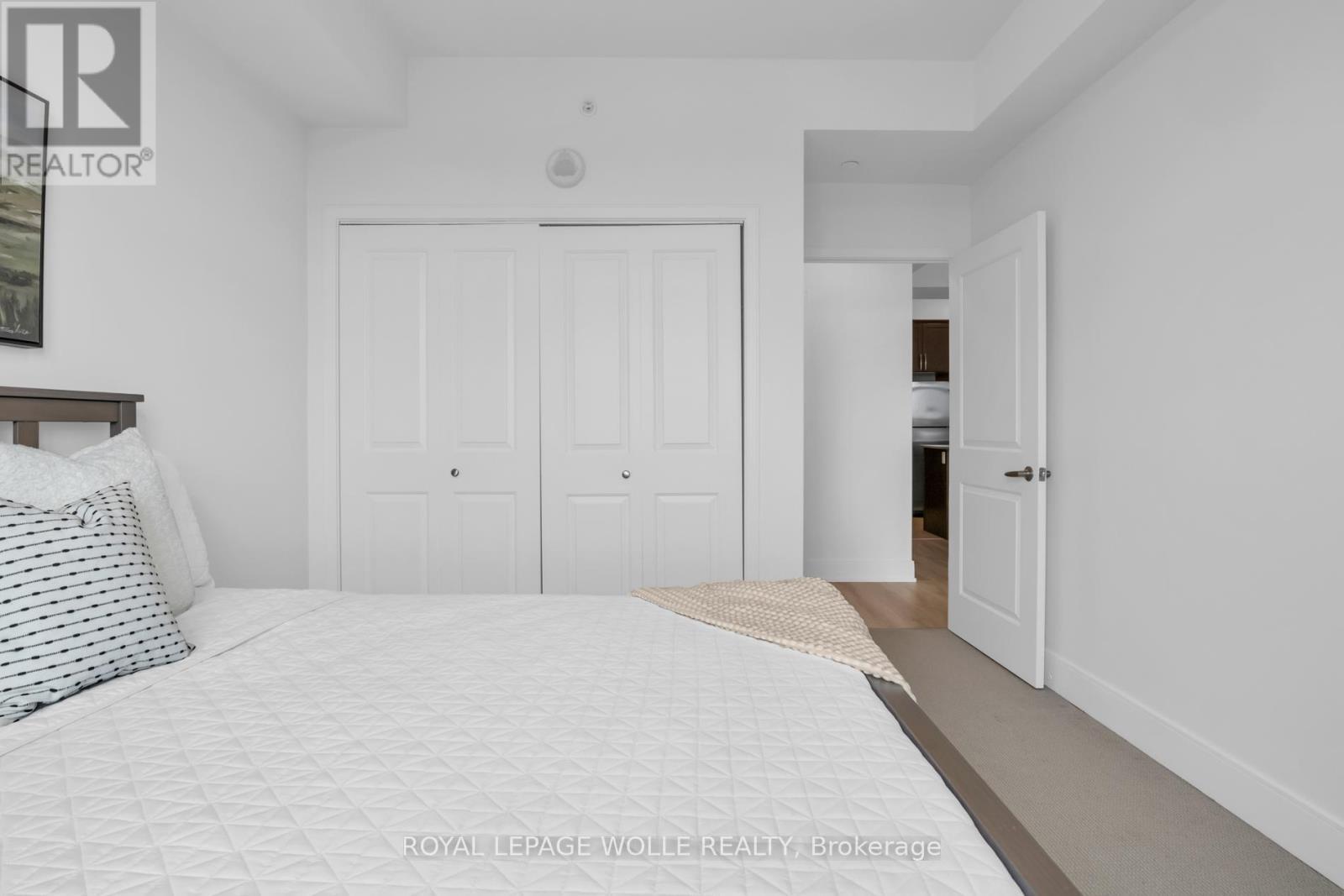 












904 - 144 PARK STREET

,
Waterloo,




Ontario
N2L0B6

