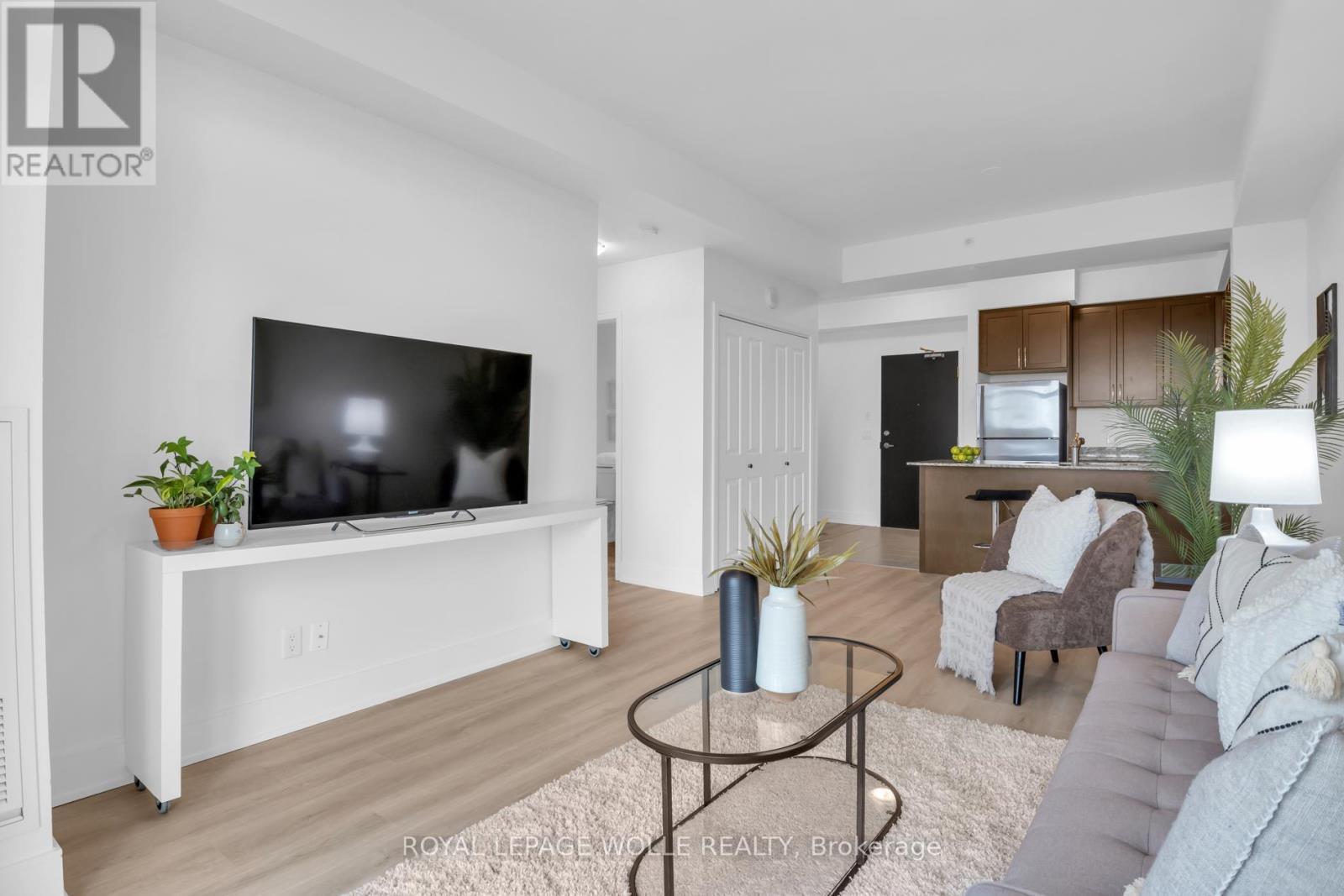 












904 - 144 PARK STREET

,
Waterloo,




Ontario
N2L0B6

