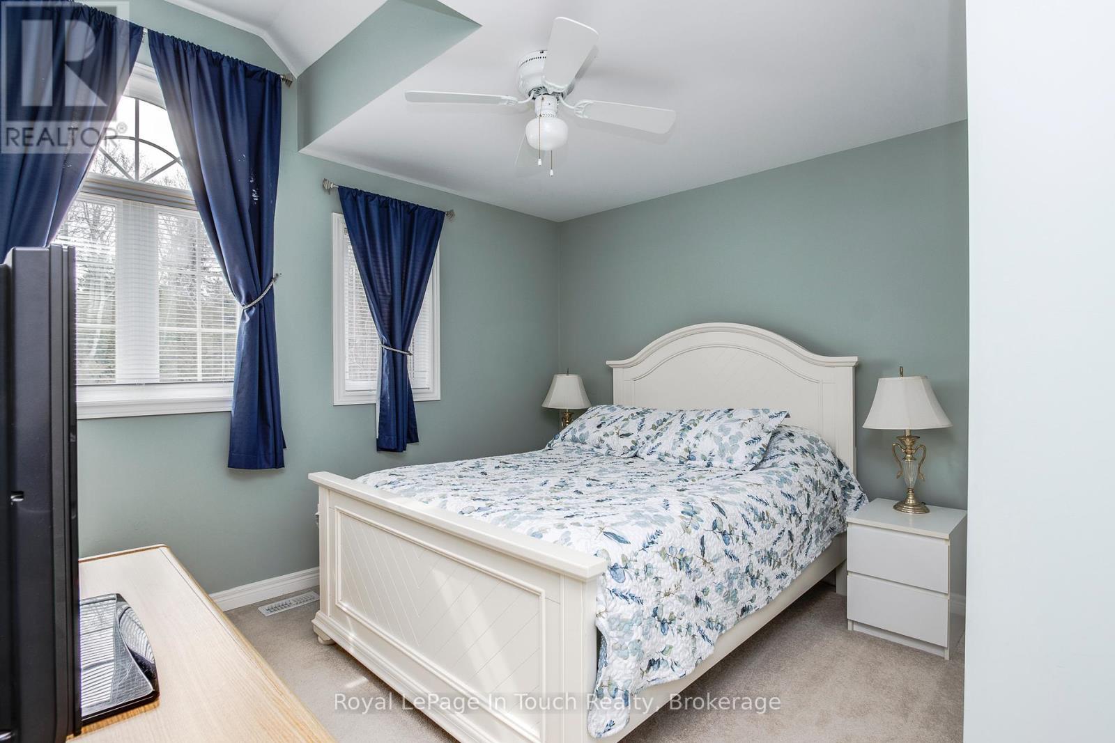 












75 PEARL STREET

,
Wasaga Beach,




Ontario
L9Z0G8


