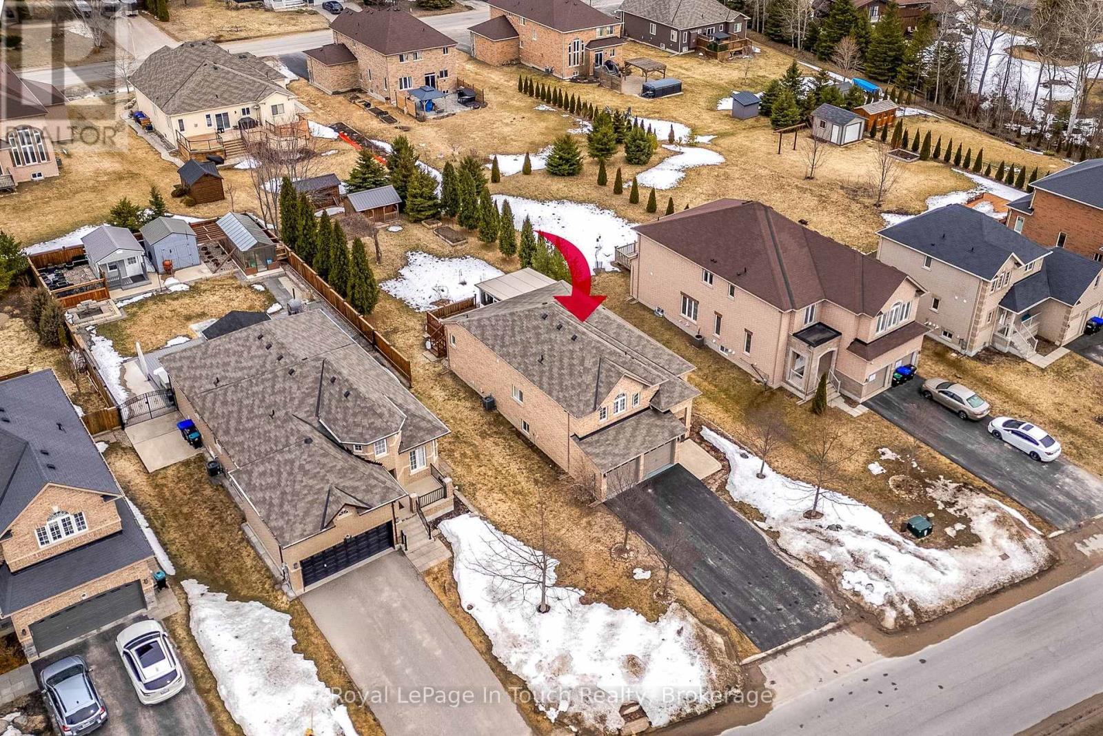 












75 PEARL STREET

,
Wasaga Beach,




Ontario
L9Z0G8

