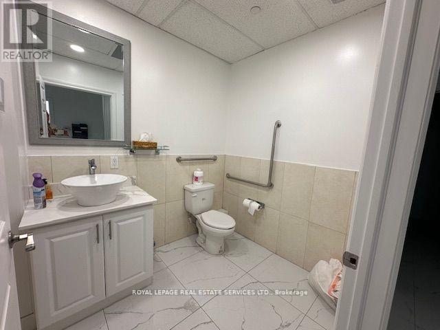 












102 - 7163 YONGE STREET

,
Markham,




Ontario
L3T2A9

