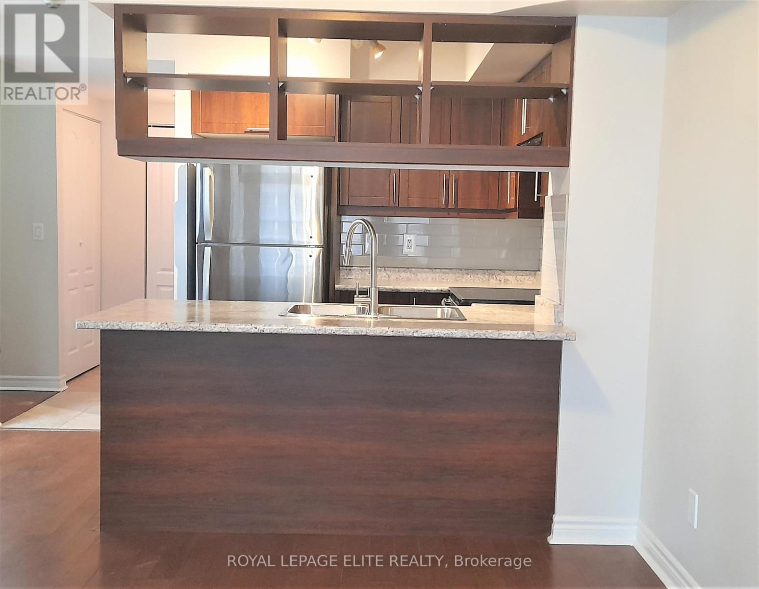 












1012 - 4090 LIVING ARTS DRIVE N

,
Mississauga,




Ontario
L5B4M8

