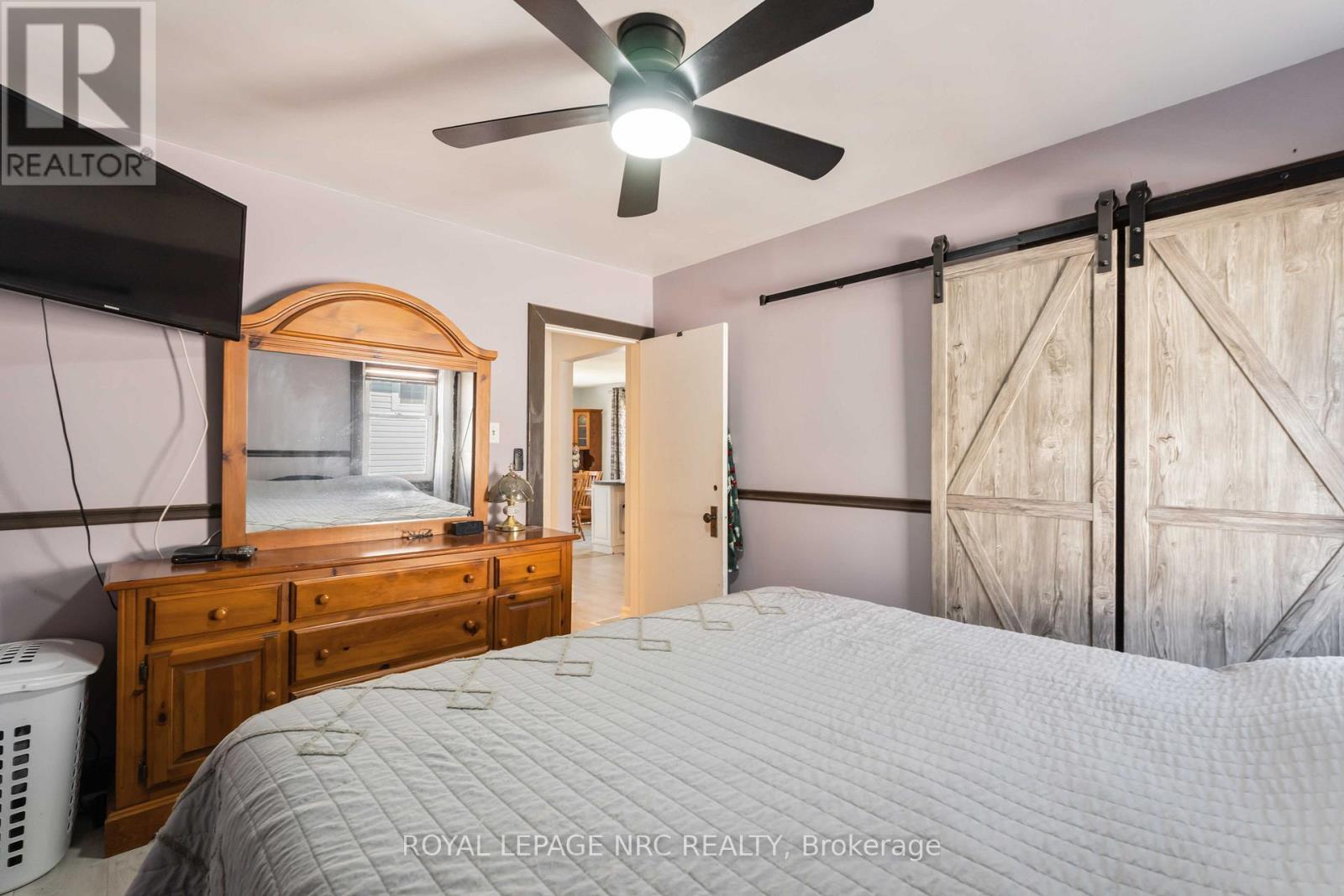 












103 CLARE AVENUE

,
Port Colborne (Sugarloaf),




Ontario
L3K5H6

