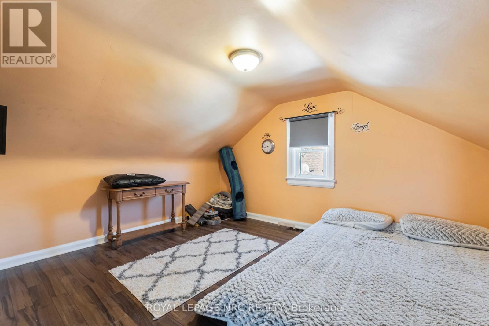 












103 CLARE AVENUE

,
Port Colborne (Sugarloaf),




Ontario
L3K5H6

