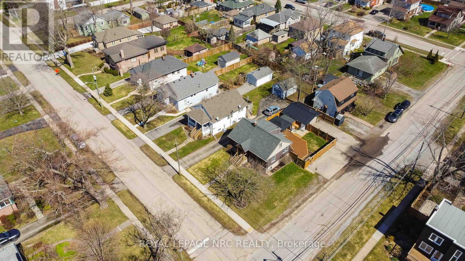 












103 CLARE AVENUE

,
Port Colborne (Sugarloaf),




Ontario
L3K5H6

