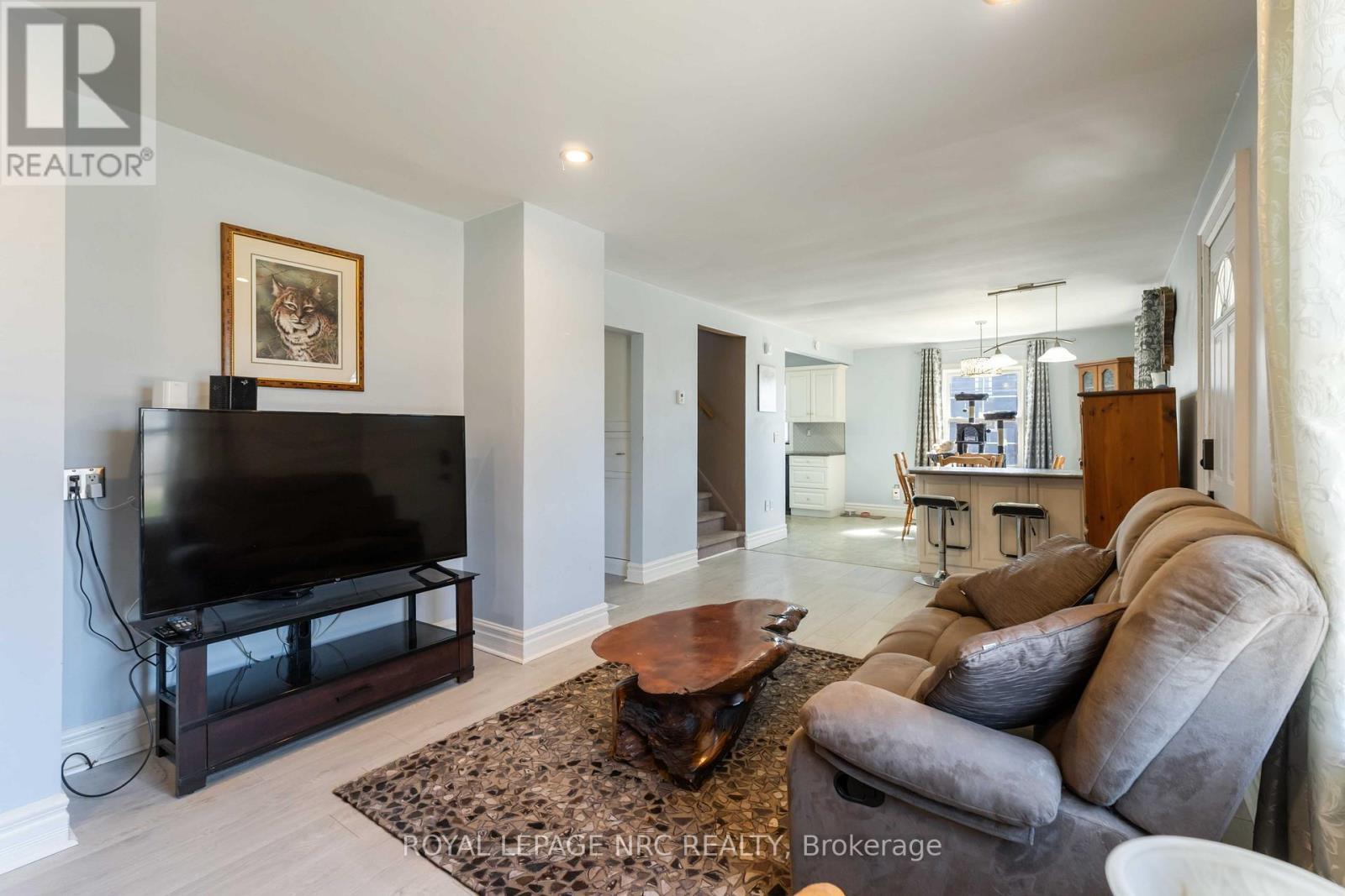 












103 CLARE AVENUE

,
Port Colborne (Sugarloaf),




Ontario
L3K5H6

