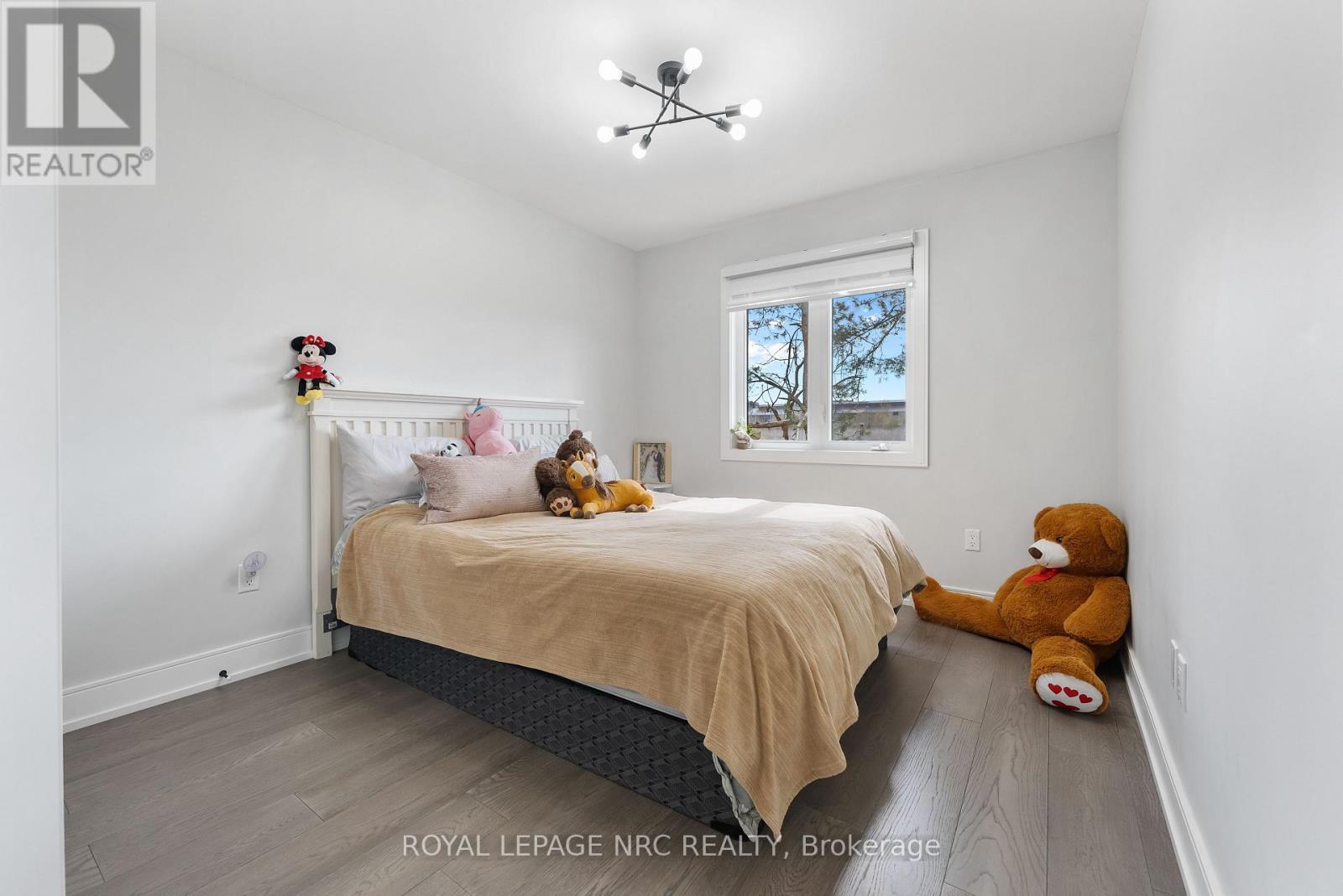 












318 RIVER ROAD

,
Welland (Welland Downtown),




Ontario
L3B2S4

