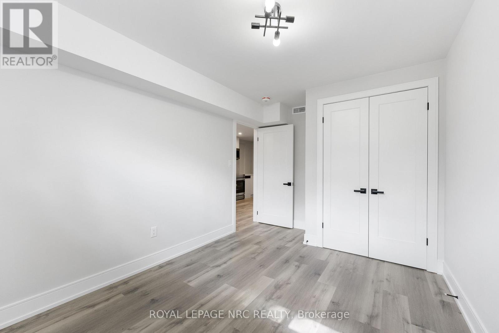 












318 RIVER ROAD

,
Welland (Welland Downtown),




Ontario
L3B2S4

