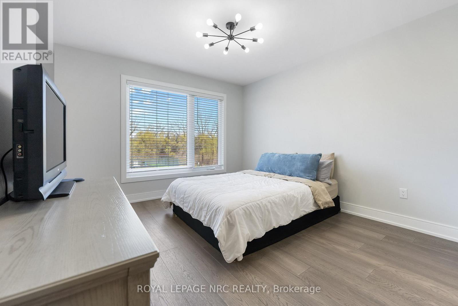 












318 RIVER ROAD

,
Welland (Welland Downtown),




Ontario
L3B2S4

