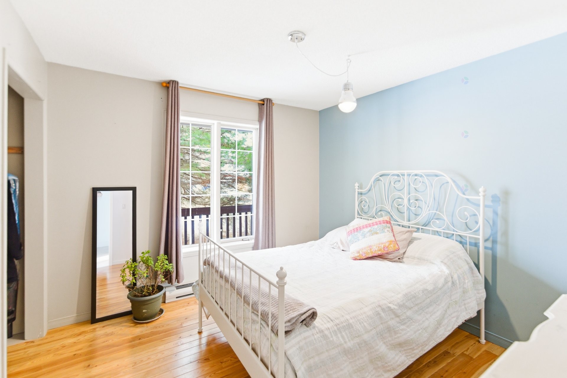 









324


Rue Bertrand

,
Gatineau (Buckingham),




QC
J8L3N7

