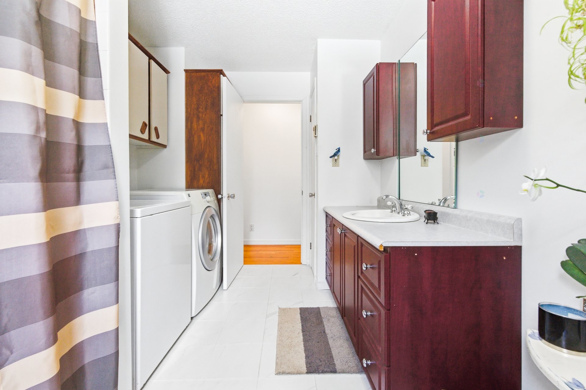 









324


Rue Bertrand

,
Gatineau (Buckingham),




QC
J8L3N7

