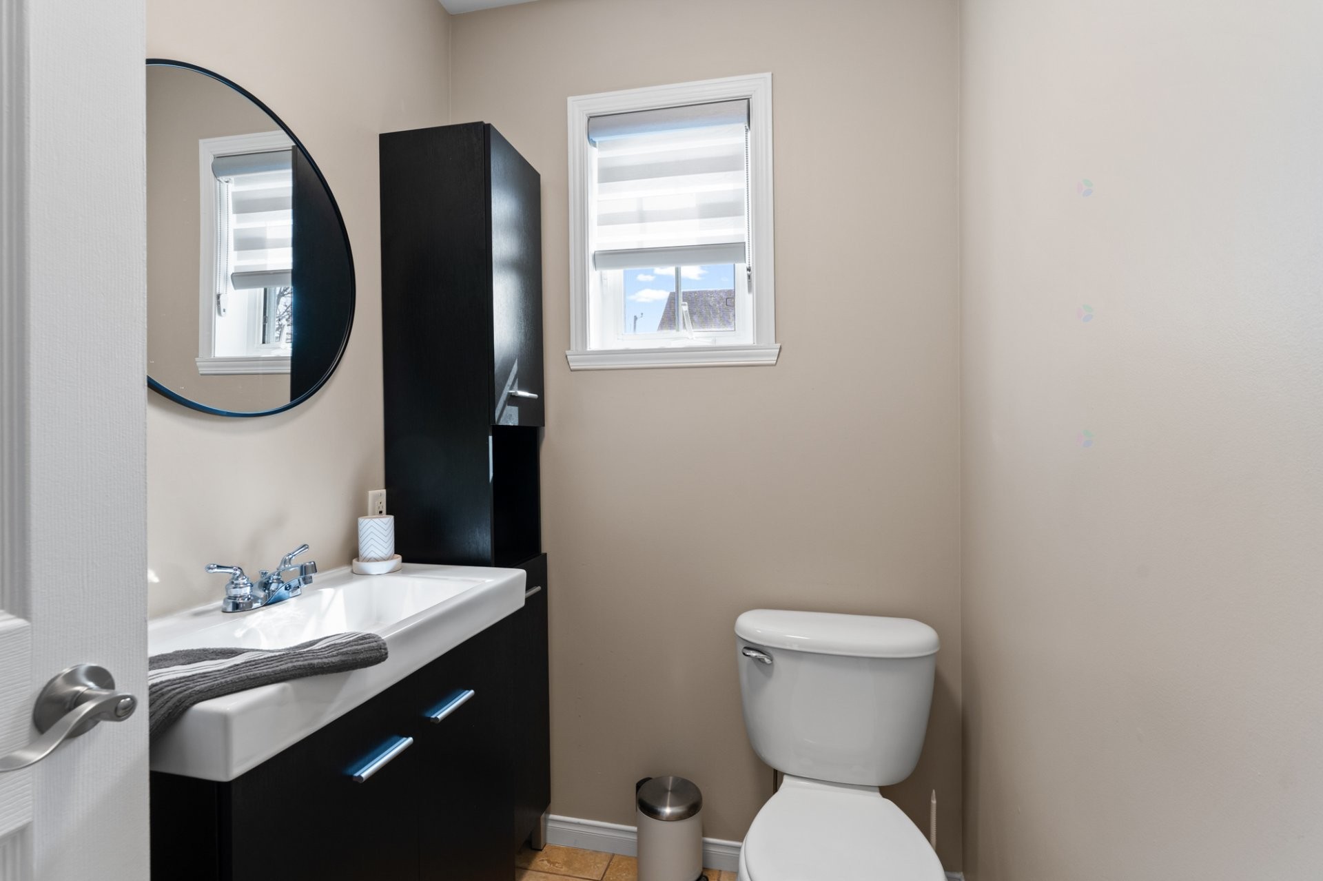 









142


Rue Henri-Angers

,
Laval (Sainte-Rose),




QC
H7L5T1


