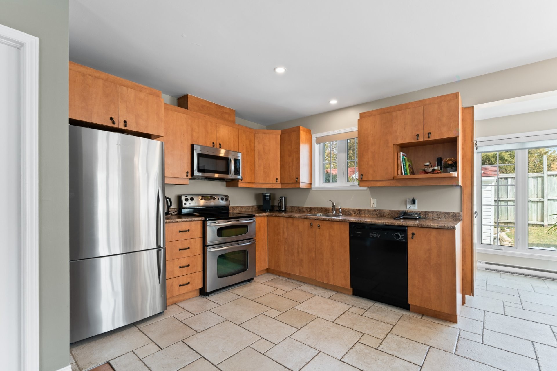









142


Rue Henri-Angers

,
Laval (Sainte-Rose),




QC
H7L5T1

